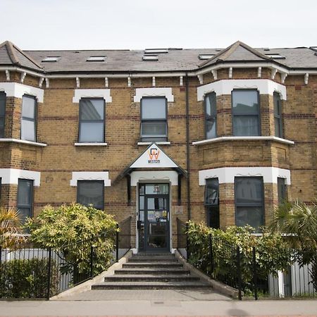 Westciti Croydon Serviced Apartments Bagian luar foto